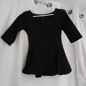 womens size small black flared top like new